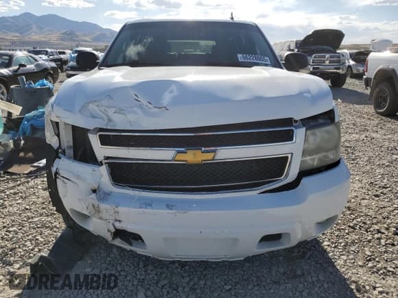 ✅ 2008 Chevrolet Suburban 1LT • VIN: 1GNFK16348J247272 • Lot: 66228005. Listed on Copart with 181,592 mi. Free auction sales archive from the USA and detailed vehicle history report at DreamBid. Image 5.