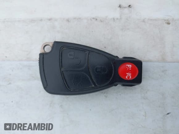 ✅ 2005 Mercedes-Benz C 230 Kompressor • VIN: WDBRF40J15A694719 • Lot: 43101436. Wystawiony na IAAI z przebiegiem 84 317 mil. Bezpłatny archiwum sprzedaży aukcyjnych z USA i szczegółowy raport historii pojazdu na DreamBid. Zdjęcie 11.