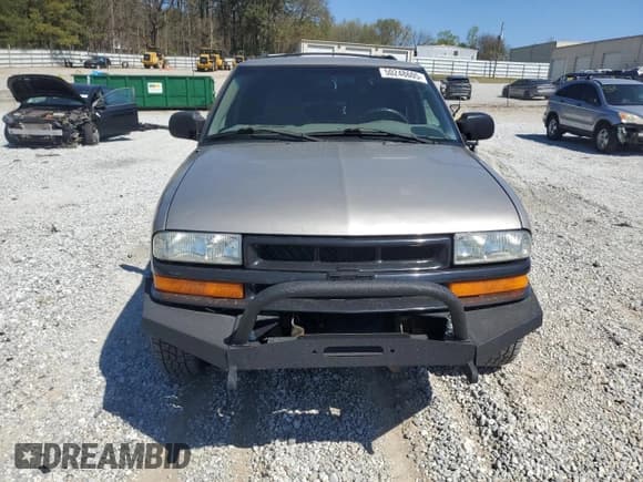 ✅ 2004 Chevrolet Blazer LS • VIN: 1GNDT13X54K166622 • Lot: 50248605. Wystawiony na Copart z przebiegiem 198 301 mil. Bezpłatny archiwum sprzedaży aukcyjnych z USA i szczegółowy raport historii pojazdu na DreamBid. Zdjęcie 5.