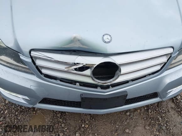 ✅ 2013 Mercedes-Benz C 300 Sport • VIN: WDDGF8AB7DR269115 • Lot: 43566732. Listed on IAAI with 160,735 mi. Free auction sales archive from the USA and detailed vehicle history report at DreamBid. Image 6.