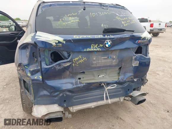 ✅ 2018 BMW X3 M40i • VIN: 5UXTS3C57J0Y96247 • Lot: 41931282. Wystawiony na IAAI z przebiegiem 92 647 mil. Bezpłatny archiwum sprzedaży aukcyjnych z USA i szczegółowy raport historii pojazdu na DreamBid. Zdjęcie 6.