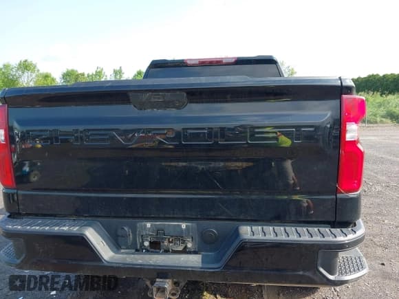 ✅ 2019 Chevrolet Silverado 1500 RST • VIN: 1GCRYEED1KZ189846 • Lot: 42464384. Wystawiony na IAAI z przebiegiem 69 841 mil. Bezpłatny archiwum sprzedaży aukcyjnych z USA i szczegółowy raport historii pojazdu na DreamBid. Zdjęcie 16.