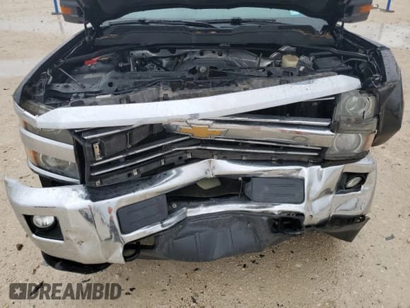 ✅ 2015 Chevrolet Silverado 2500HD LT • VIN: 1GC1CVEG7FF532494 • Lot: 55965055. Wystawiony na Copart z przebiegiem 149 664 mil. Bezpłatny archiwum sprzedaży aukcyjnych z USA i szczegółowy raport historii pojazdu na DreamBid. Zdjęcie 11.