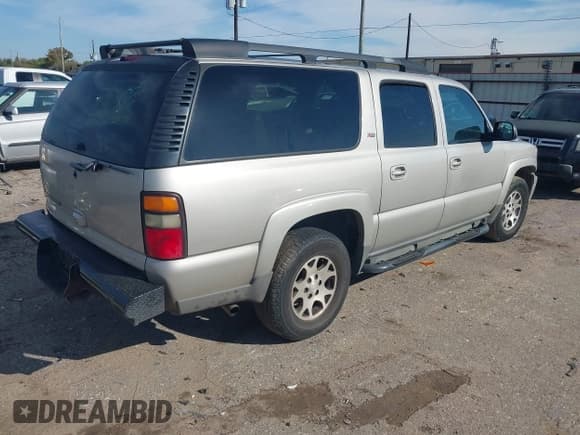 ✅ 2006 Chevrolet Suburban LS • VIN: 3GNFK16Z16G227760 • Lot: 43826010. Listed on IAAI with 248,344 mi. Free auction sales archive from the USA and detailed vehicle history report at DreamBid. Image 4.