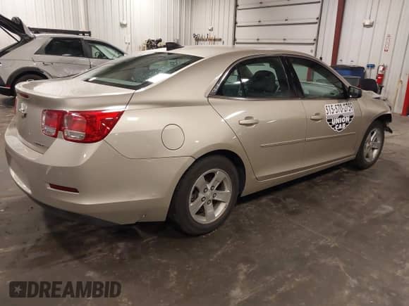 2015 Chevrolet Malibu LS с VIN 1G11B5SL9FF212283, выставлен на аукционе IAAI как лот 42536479 с пробегом 62 444 миль миль и . История ставок и продаж доступна на DreamBid. Изображение 4.