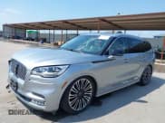 ✅ 2023 Lincoln Aviator Black Label • VIN: 5LM5J9XC1PGL26469 • Лот: 42347331. Опубликован ранее на IAAI с пробегом 10 519 миль. Бесплатный доступ к архиву аукционных продаж из США и подробный отчёт об истории автомобиля на DreamBid. Изображение 2.