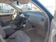 ✅ 2000 Mercedes-Benz C 230 Kompressor • VIN: WDBHA24G9YA852483 • Lot: 41479316. Wystawiony na IAAI z przebiegiem Nie podano. Bezpłatny archiwum sprzedaży aukcyjnych z USA i szczegółowy raport historii pojazdu na DreamBid. Zdjęcie 5.