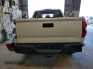 ✅ 2017 Toyota Tundra SR • VIN: 5TFRM5F11HX113595 • Lot: 86628155. Listed on Copart with 85,899 mi. Free auction sales archive from the USA and detailed vehicle history report at DreamBid. Image 6.