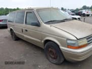 ✅ 1992 Plymouth Grand Voyager • VIN: 1P4GH44R8NX139018 • Lot: 42373391. Wystawiony na IAAI z przebiegiem 201 212 mil. Bezpłatny archiwum sprzedaży aukcyjnych z USA i szczegółowy raport historii pojazdu na DreamBid. Zdjęcie 1.
