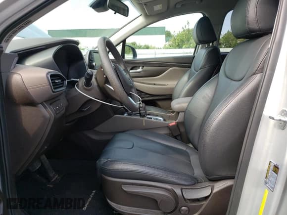 ✅ 2020 Hyundai Santa Fe SE • VIN: 5NMS2CADXLH141264 • Lot: 62529633. Wystawiony na Copart z przebiegiem 41 986 mil. Bezpłatny archiwum sprzedaży aukcyjnych z USA i szczegółowy raport historii pojazdu na DreamBid. Zdjęcie 7.