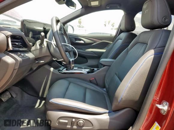 ✅ 2025 Buick Envista Sport Touring • VIN: KL47LBEP2SB134565 • Lot: 68386155. Wystawiony na Copart z przebiegiem 4 208 mil. Bezpłatny archiwum sprzedaży aukcyjnych z USA i szczegółowy raport historii pojazdu na DreamBid. Zdjęcie 7.