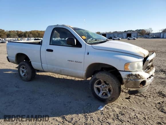 2005 Dodge 1500 ST с VIN 1D7HU16NX5J618417, выставлен на аукционе Copart как лот 83438654 с пробегом Не указан миль и Списание • Salvage title. История ставок и продаж доступна на DreamBid. Изображение 4.