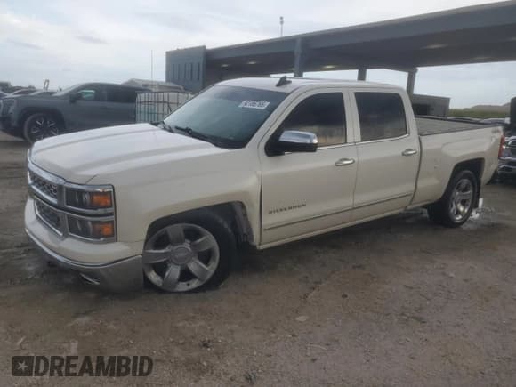 ✅ 2015 Chevrolet Silverado 1500 LTZ • VIN: 3GCUKSEC3FG138100 • Лот: 92186765. Опубликован ранее на Copart с пробегом 161 450 миль. Бесплатный доступ к архиву аукционных продаж из США и подробный отчёт об истории автомобиля на DreamBid. Изображение 1.