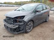 ✅ 2017 Ford C-Max Titanium • VIN: 1FADP5DU0HL116693 • Lot: 43510817. Wystawiony na IAAI z przebiegiem 95 757 mil. Bezpłatny archiwum sprzedaży aukcyjnych z USA i szczegółowy raport historii pojazdu na DreamBid. Zdjęcie 18.