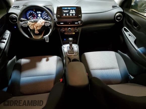 ✅ 2021 Hyundai Kona SEL • VIN: KM8K2CAA0MU717651 • Lot: 44007624. Listed on Copart with 31,797 mi. Free auction sales archive from the USA and detailed vehicle history report at DreamBid. Image 8.