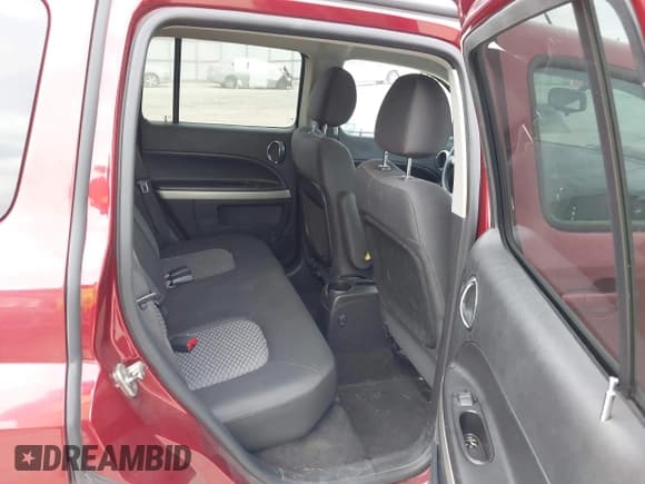 ✅ 2009 Chevrolet HHR LS • VIN: 3GNCA13B99S590225 • Lot: 40741385. Listed on IAAI with 110,408 mi. Free auction sales archive from the USA and detailed vehicle history report at DreamBid. Image 8.