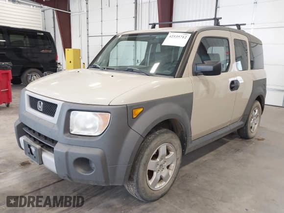 ✅ 2005 Honda Element EX • VIN: 5J6YH27605L000095 • Lot: 42535712. Listed on IAAI with 199,062 mi. Free auction sales archive from the USA and detailed vehicle history report at DreamBid. Image 2.