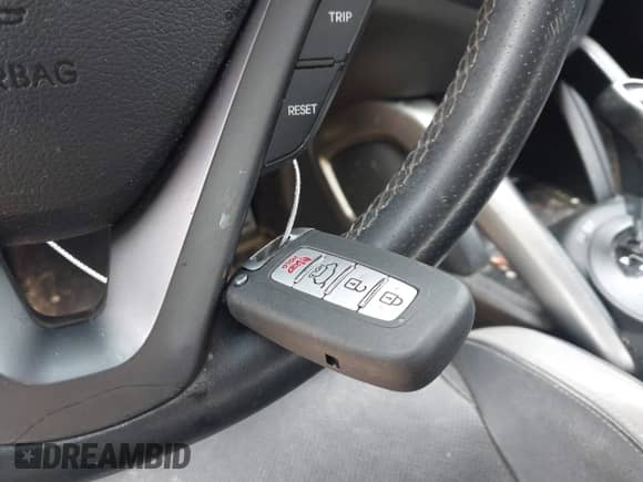 2016 Hyundai Veloster Turbo z VIN KMHTC6AE1GU249553, wystawiony jako IAAI lot #42006757 z przebiegiem 115 930 mil mil oraz . Historia ofert i sprzedaży dostępna na DreamBid. Obrazek 11.