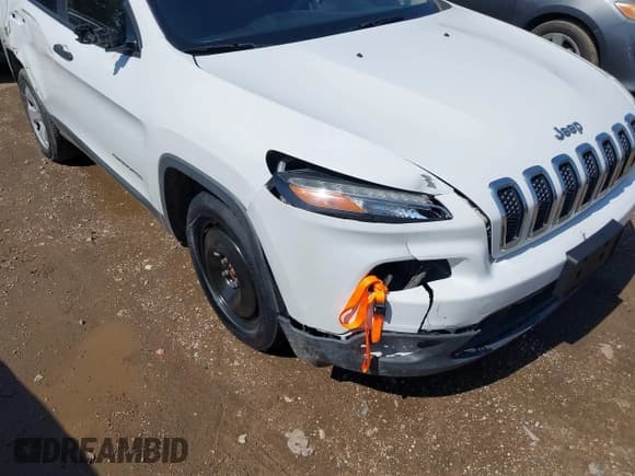 ✅ 2015 Jeep Cherokee Sport • VIN: 1C4PJLAB4FW535853 • Lot: 42209978. Wystawiony na IAAI z przebiegiem 155 336 mil. Bezpłatny archiwum sprzedaży aukcyjnych z USA i szczegółowy raport historii pojazdu na DreamBid. Zdjęcie 6.