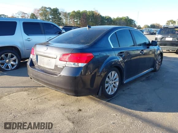 ✅ 2011 Subaru Legacy Limited Power Moon • VIN: 4S3BMBK62B3226679 • Lot: 43684336. Listed on IAAI with 194,675 mi. Free auction sales archive from the USA and detailed vehicle history report at DreamBid. Image 4.