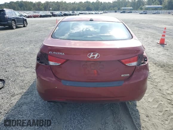 ✅ 2013 Hyundai Elantra GLS • VIN: 5NPDH4AE4DH249616 • Lot: 81478295. Listed on Copart with 140,064 mi. Free auction sales archive from the USA and detailed vehicle history report at DreamBid. Image 6.