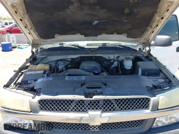 ✅ 2003 Chevrolet Silverado 2500HD LS • VIN: 1GCHC29U93E354781 • Lot: 42316975. Listed on IAAI with 360,412 mi. Free auction sales archive from the USA and detailed vehicle history report at DreamBid. Image 10.