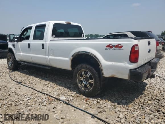 ✅ 2008 Ford F-350 XL • VIN: 1FTSW31R58ED26199 • Lot: 59855455. Listed on Copart with 235,064 mi. Free auction sales archive from the USA and detailed vehicle history report at DreamBid. Image 2.