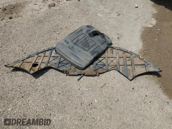 ✅ 2018 Jaguar XE 25t • VIN: SAJAR4FX0JCP27825 • Лот: 47862125. Опубликован ранее на Copart с пробегом 38 013 миль. Бесплатный доступ к архиву аукционных продаж из США и подробный отчёт об истории автомобиля на DreamBid. Изображение 12.