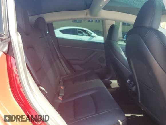 ✅ 2023 Tesla Model 3 • VIN: 5YJ3E1EA8PF571897 • Lot: 57482675. Wystawiony na Copart z przebiegiem 28 091 mil. Bezpłatny archiwum sprzedaży aukcyjnych z USA i szczegółowy raport historii pojazdu na DreamBid. Zdjęcie 10.