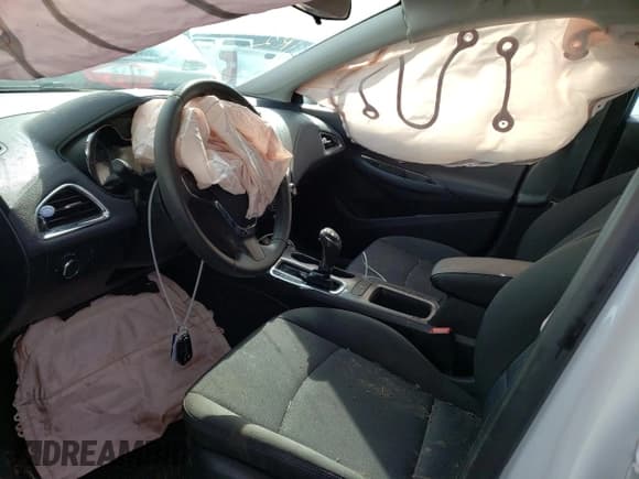 ✅ 2018 Chevrolet Cruze LT • VIN: 1G1BE5SM1J7217467 • Lot: 40947813. Listed on Copart with 53,841 mi. Free auction sales archive from the USA and detailed vehicle history report at DreamBid. Image 7.