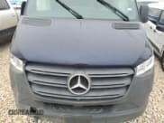 ✅ 2022 Mercedes-Benz Sprinter Cargo • VIN: W1Y4EDHYXNT107286 • Lot: 44688725. Wystawiony na Copart z przebiegiem Nie podano. Bezpłatny archiwum sprzedaży aukcyjnych z USA i szczegółowy raport historii pojazdu na DreamBid. Zdjęcie 12.