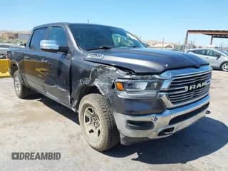 2020 Ram 1500 Laramie с VIN 1C6SRFJT7LN322837, выставлен на аукционе IAAI как лот 42472602 с пробегом 64 032 миль миль и . История ставок и продаж доступна на DreamBid. Изображение 1.