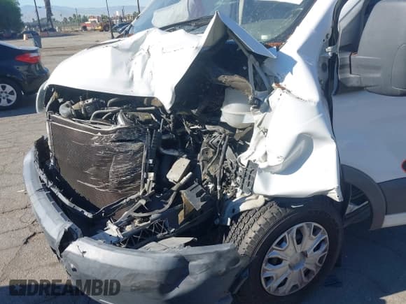 ✅ 2016 Ford Transit • VIN: 1FTYR1YG0GKB54092 • Lot: 43453920. Wystawiony na IAAI z przebiegiem Nie podano. Bezpłatny archiwum sprzedaży aukcyjnych z USA i szczegółowy raport historii pojazdu na DreamBid. Zdjęcie 6.