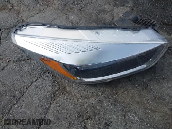 ✅ 2018 Ford Escape SE • VIN: 1FMCU0GD2JUC26931 • Лот: 43420830. Опубликован ранее на IAAI с пробегом 165 422 миль. Бесплатный доступ к архиву аукционных продаж из США и подробный отчёт об истории автомобиля на DreamBid. Изображение 12.