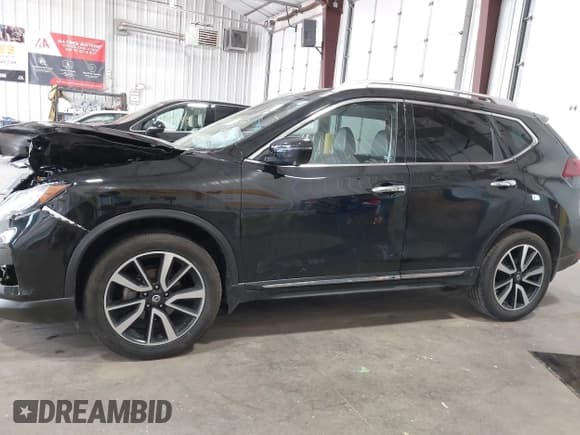 ✅ 2020 Nissan Rogue SL • VIN: 5N1AT2MV3LC757177 • Lot: 42538767. Listed on IAAI with 85,557 mi. Free auction sales archive from the USA and detailed vehicle history report at DreamBid. Image 14.