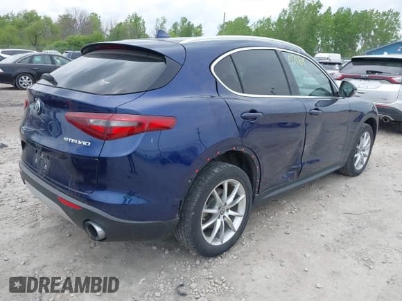 ✅ 2018 Alfa Romeo Stelvio Ti • VIN: ZASFAKBN2J7B60649 • Lot: 42407109. Wystawiony na IAAI z przebiegiem 81 260 mil. Bezpłatny archiwum sprzedaży aukcyjnych z USA i szczegółowy raport historii pojazdu na DreamBid. Zdjęcie 4.