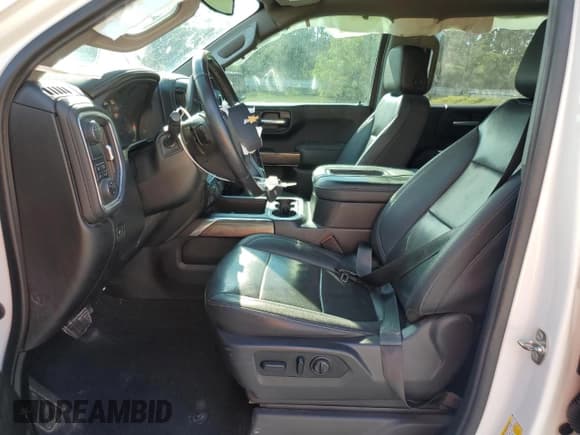 ✅ 2021 Chevrolet Silverado 1500 LTZ • VIN: 1GCPWEEDXMZ121917 • Lot: 71114004. Wystawiony na Copart z przebiegiem 93 142 mil. Bezpłatny archiwum sprzedaży aukcyjnych z USA i szczegółowy raport historii pojazdu na DreamBid. Zdjęcie 7.