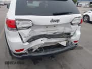 ✅ 2019 Jeep Grand Cherokee Upland • VIN: 1C4RJFAG6KC719936 • Lot: 43460030. Listed on IAAI with 63,721 mi. Free auction sales archive from the USA and detailed vehicle history report at DreamBid. Image 18.