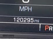 ✅ 2014 Chevrolet Silverado 1500 LT • VIN: 1GCUKREC8EF194980 • Lot: 42734987. Wystawiony na IAAI z przebiegiem 120 295 mil. Bezpłatny archiwum sprzedaży aukcyjnych z USA i szczegółowy raport historii pojazdu na DreamBid. Zdjęcie 15.