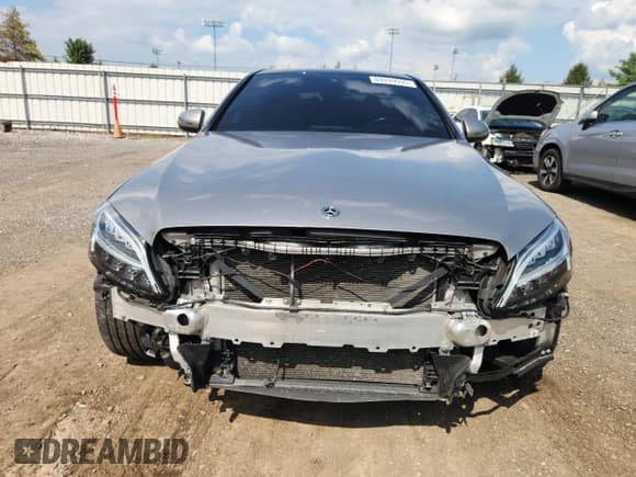 ✅ 2020 Mercedes-Benz C 300 • VIN: 55SWF8EB6LU328450 • Lot: 69249595. Wystawiony na Copart z przebiegiem 42 773 mil. Bezpłatny archiwum sprzedaży aukcyjnych z USA i szczegółowy raport historii pojazdu na DreamBid. Zdjęcie 5.