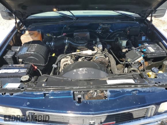 ✅ 1998 GMC Sierra 1500 • VIN: 1GTEK19R3WR515392 • Лот: 60257755. Опубликован ранее на Copart с пробегом 158 756 миль. Бесплатный доступ к архиву аукционных продаж из США и подробный отчёт об истории автомобиля на DreamBid. Изображение 11.