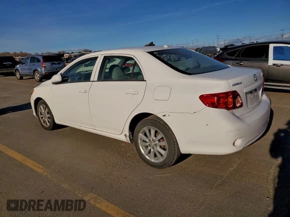 ✅ 2010 Toyota Corolla LE • VIN: 1NXBU4EEXAZ329240 • Lot: 94328365. Wystawiony na Copart z przebiegiem 187 543 mil. Bezpłatny archiwum sprzedaży aukcyjnych z USA i szczegółowy raport historii pojazdu na DreamBid. Zdjęcie 2.
