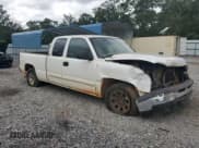 ✅ 2006 Chevrolet Silverado 1500 LS • VIN: 2GCEC19T561153423 • Лот: 84610645. Опубликован ранее на Copart с пробегом 303 107 миль. Бесплатный доступ к архиву аукционных продаж из США и подробный отчёт об истории автомобиля на DreamBid. Изображение 4.