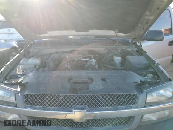 ✅ 2005 Chevrolet Silverado 1500 Work Truck • VIN: 1GCEC14X25Z210760 • Лот: 72413694. Опубликован ранее на Copart с пробегом 109 538 миль. Бесплатный доступ к архиву аукционных продаж из США и подробный отчёт об истории автомобиля на DreamBid. Изображение 11.