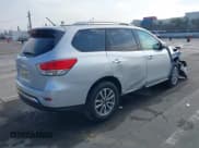 ✅ 2016 Nissan Pathfinder SL • VIN: 5N1AR2MM7GC651181 • Lot: 42742679. Listed on IAAI with 166,427 mi. Free auction sales archive from the USA and detailed vehicle history report at DreamBid. Image 4.