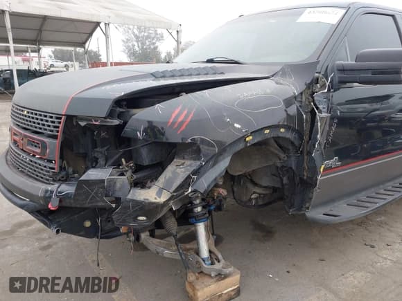 ✅ 2010 Ford F-150 SVT Raptor • VIN: 1FTEX1E68AFB73526 • Lot: 43588634. Wystawiony na IAAI z przebiegiem 129 293 mil. Bezpłatny archiwum sprzedaży aukcyjnych z USA i szczegółowy raport historii pojazdu na DreamBid. Zdjęcie 6.