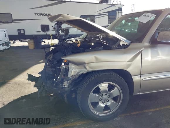 ✅ 2002 GMC Sierra 1500 SL • VIN: 1GTEC14V42Z216330 • Lot: 43535874. Listed on IAAI with 152,947 mi. Free auction sales archive from the USA and detailed vehicle history report at DreamBid. Image 6.