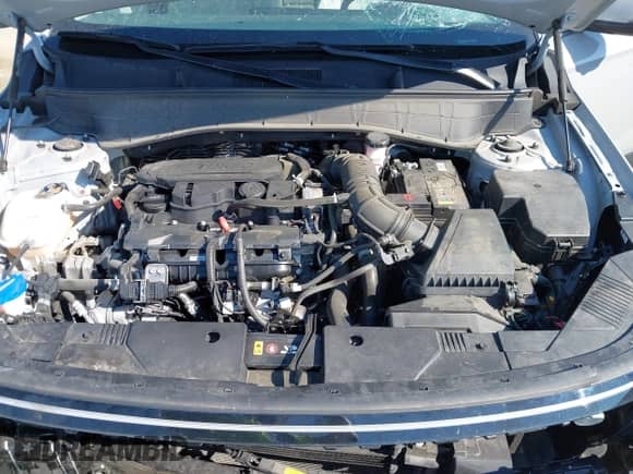 2024 Hyundai Kona Limited with VIN KM8HE3A37RU108275, listed as a IAAI auction lot 43246404 with 38,245 mi miles and . Bid and sale history available at DreamBid. Image 10.