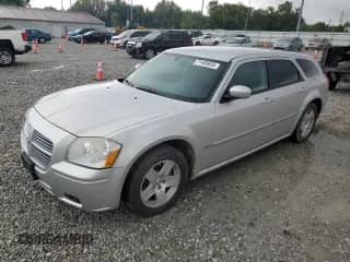 2007 Dodge Magnum z VIN 2D4FV47V17H654132, wystawiony jako Copart lot #71409855 z przebiegiem 116 610 mil mil oraz Szkoda całkowita • Salvage title. Historia ofert i sprzedaży dostępna na DreamBid. Obrazek 1.
