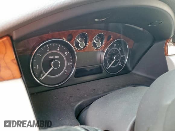 ✅ 2011 Ford Flex Limited • VIN: 2FMGK5DC4BBD00258 • Lot: 93067925. Wystawiony na Copart z przebiegiem Nie podano. Bezpłatny archiwum sprzedaży aukcyjnych z USA i szczegółowy raport historii pojazdu na DreamBid. Zdjęcie 9.